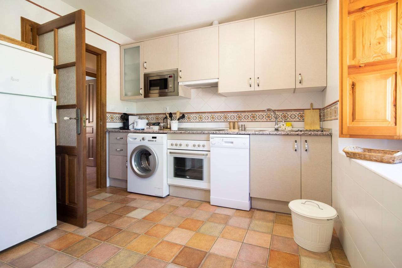 Apartamentos Ribera Del Duero Las Escuelas Vadocondes Esterno foto